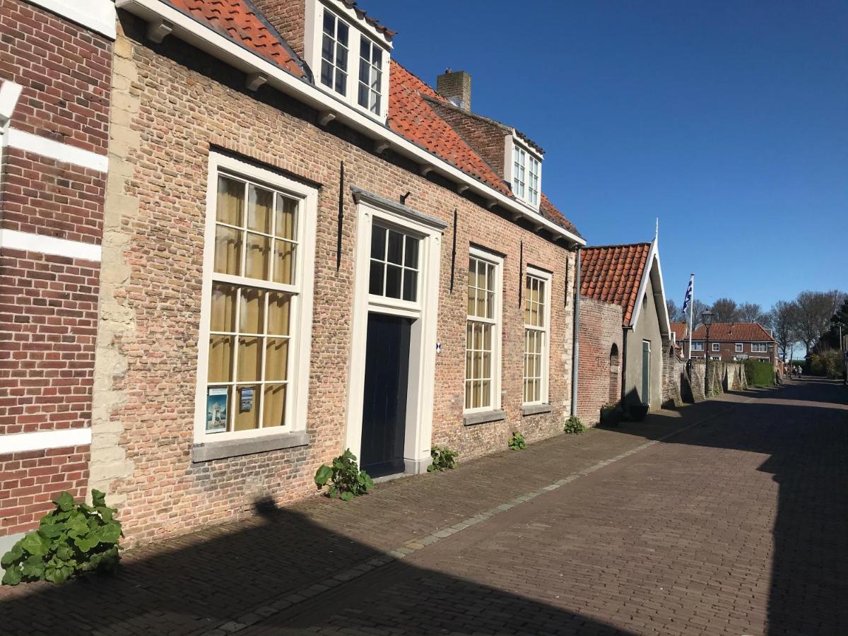 Tuinkamer In Monumentaal Pand Veere Eksteriør bilde